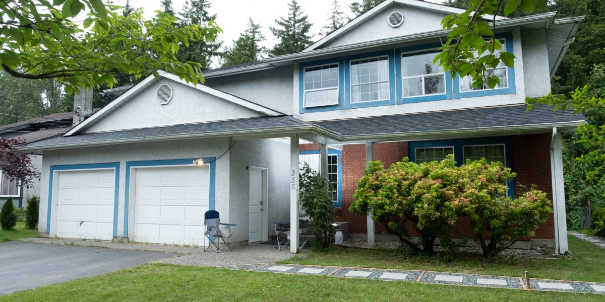 355 7TH AVE HOPE BC CANADA Neevaansh Properties